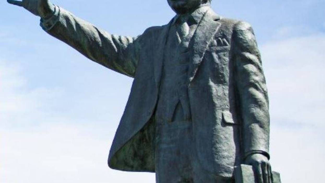 Statue of Martin Luther King, Jr. at King Park in Long Beach.