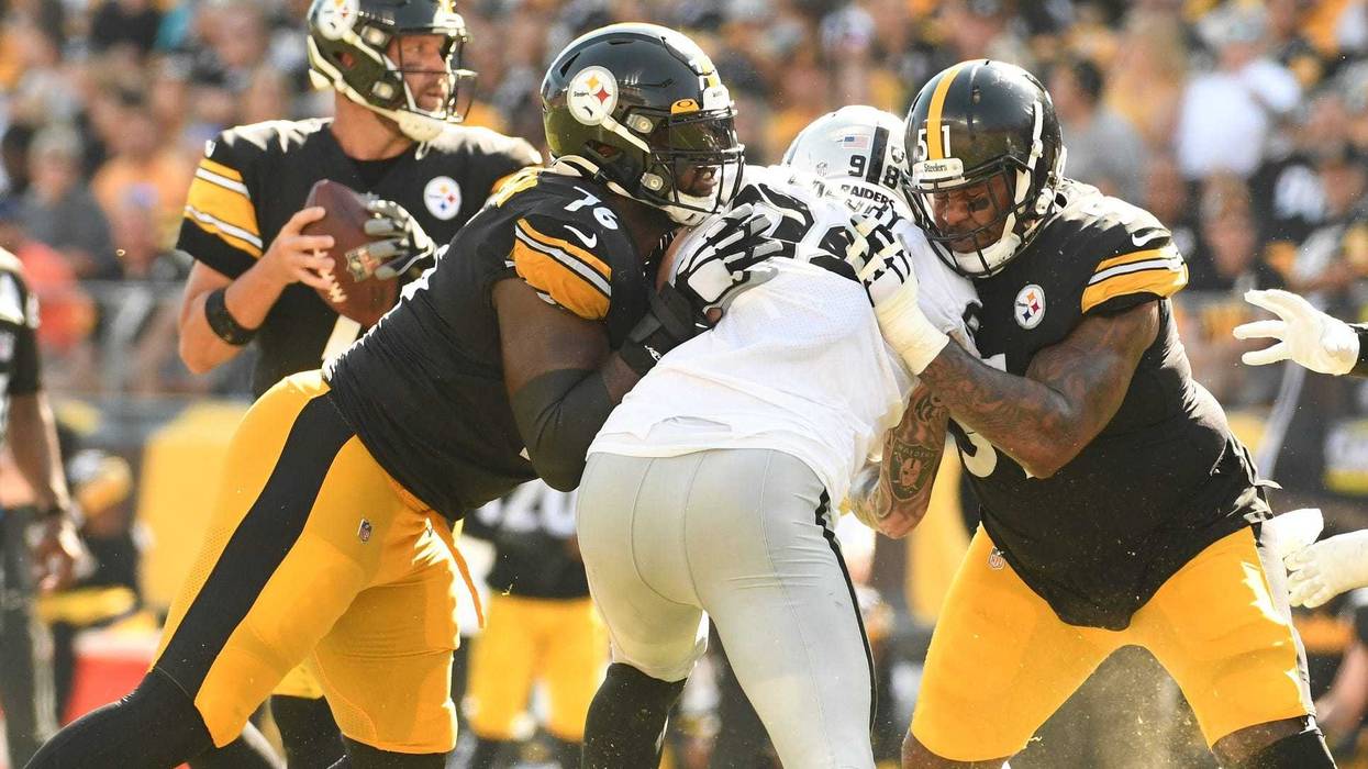 Steelers O-line protects Ben Roethlisberger