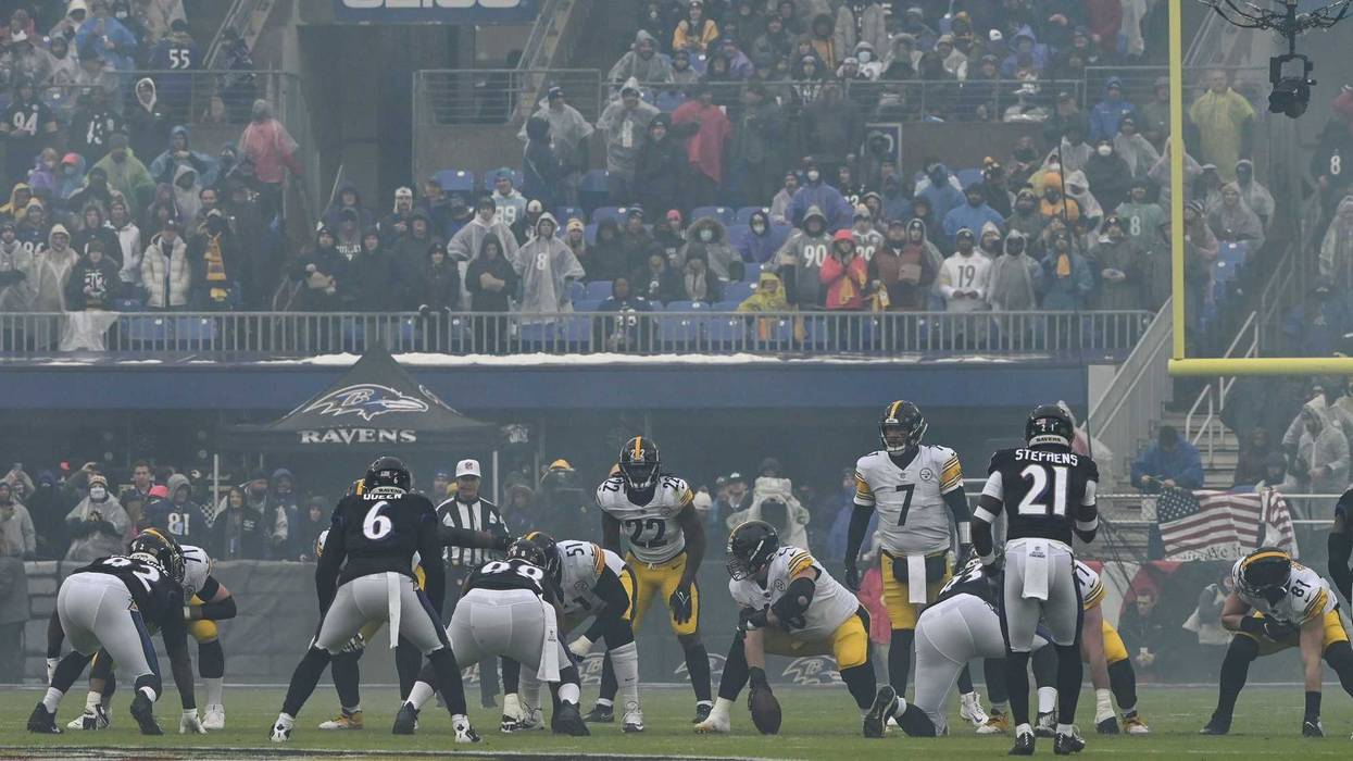 Steelers play Ravens in Baltimore
