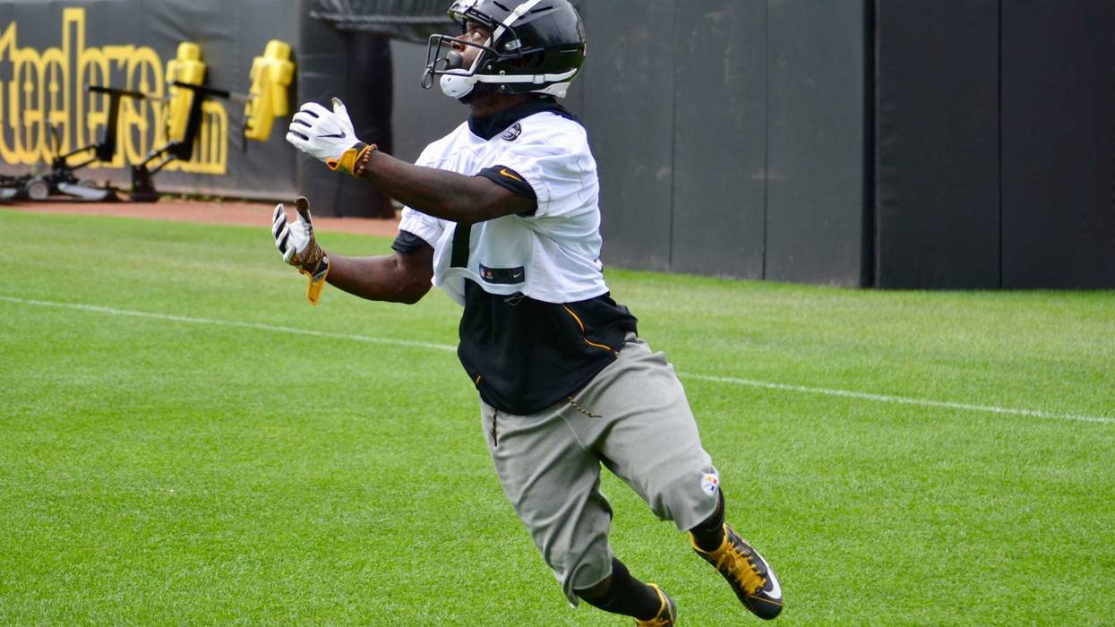 Steelers WR Eli Rogers at practice in 2019