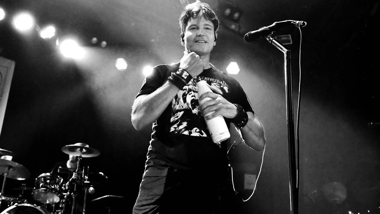 Stephan Jenkins vists Sarah and Vinnie