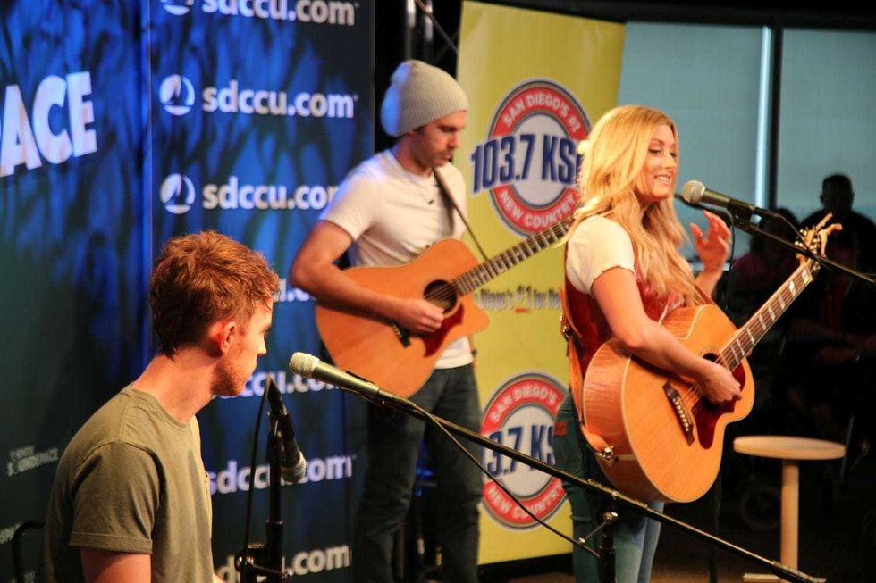 Stephanie Quayle Pickin Parlor