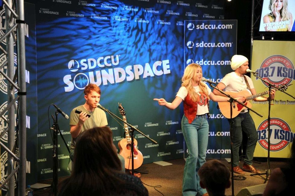 Stephanie Quayle Pickin Parlor