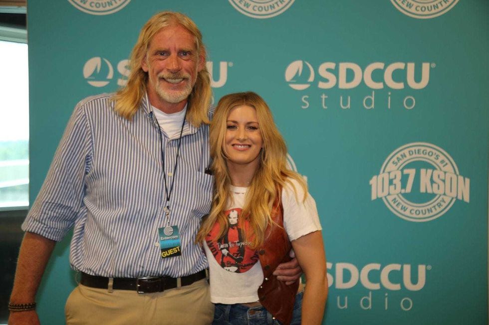 Stephanie Quayle Pickin Parlor