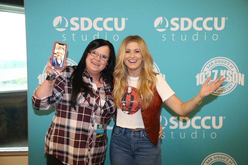 Stephanie Quayle Pickin Parlor