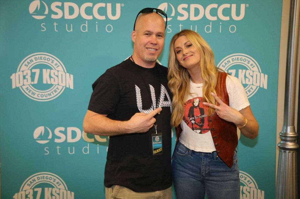 Stephanie Quayle Pickin Parlor