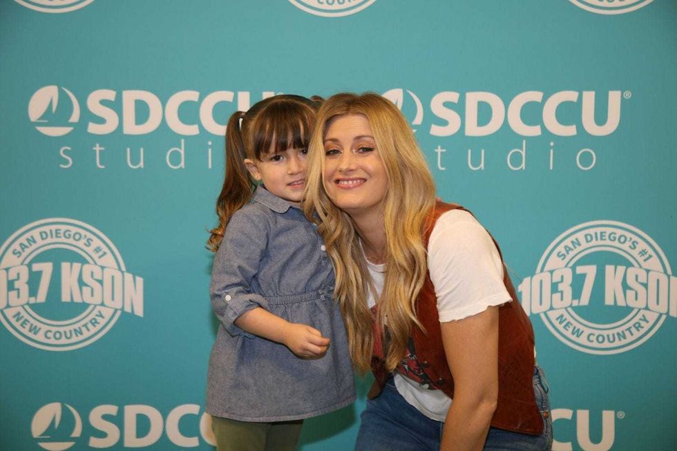 Stephanie Quayle Pickin Parlor