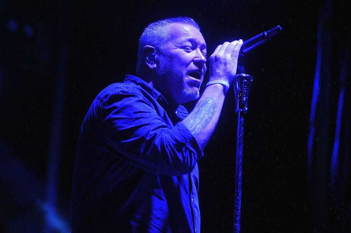 Steve Harwell of Smash Mouth performs at 90sFEST Pop Culture and Music Festival on September 12, 2015 in Brooklyn, New York.