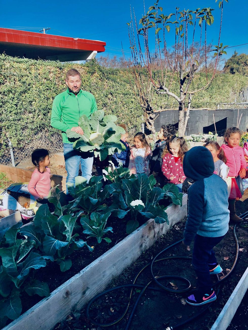 Steven Rude and students - The Lokrantz Special Education Center