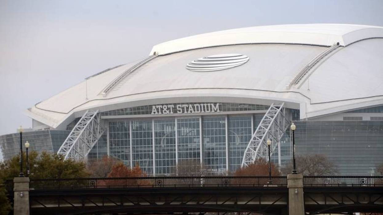 Survey finds Texas sports fans most want to spread their ashes at AT&T Stadium