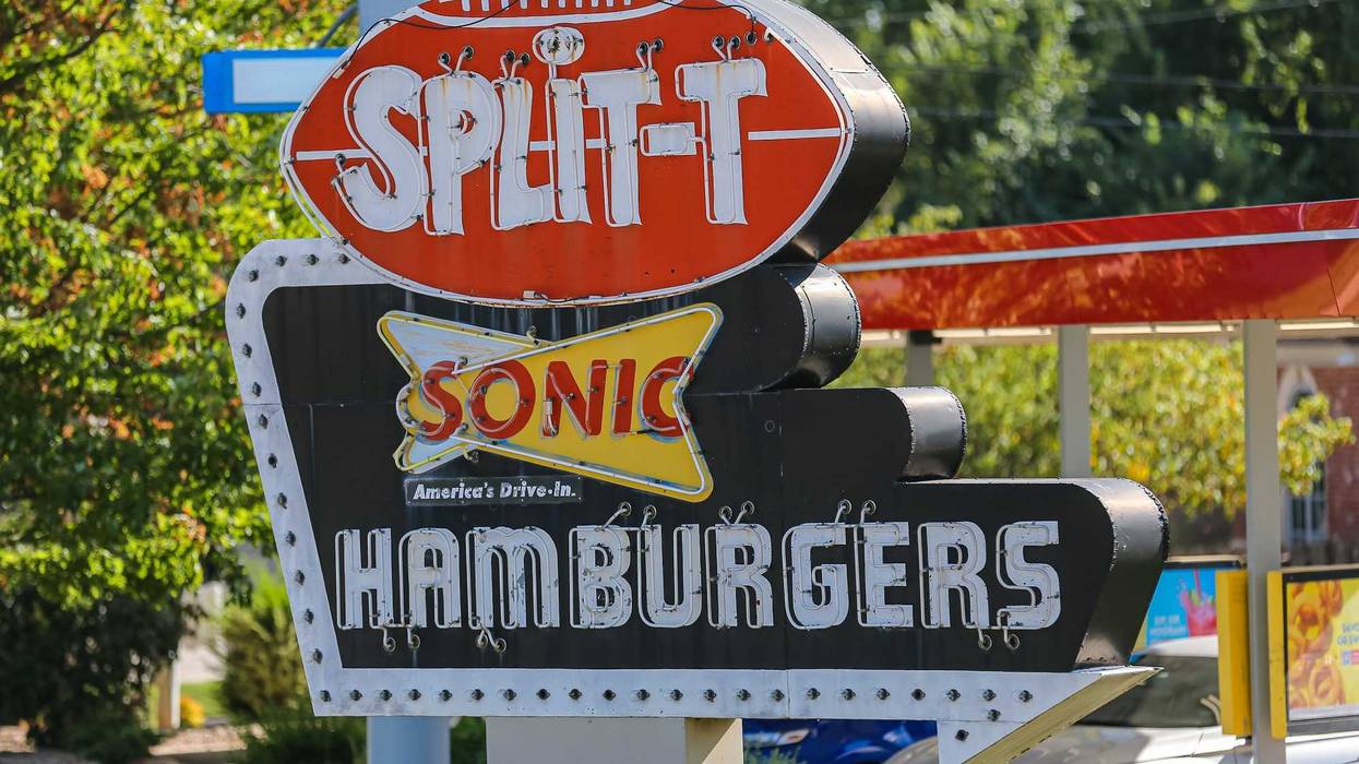 Streetsboro Cop Completes Door Dash Delivery From Sonic