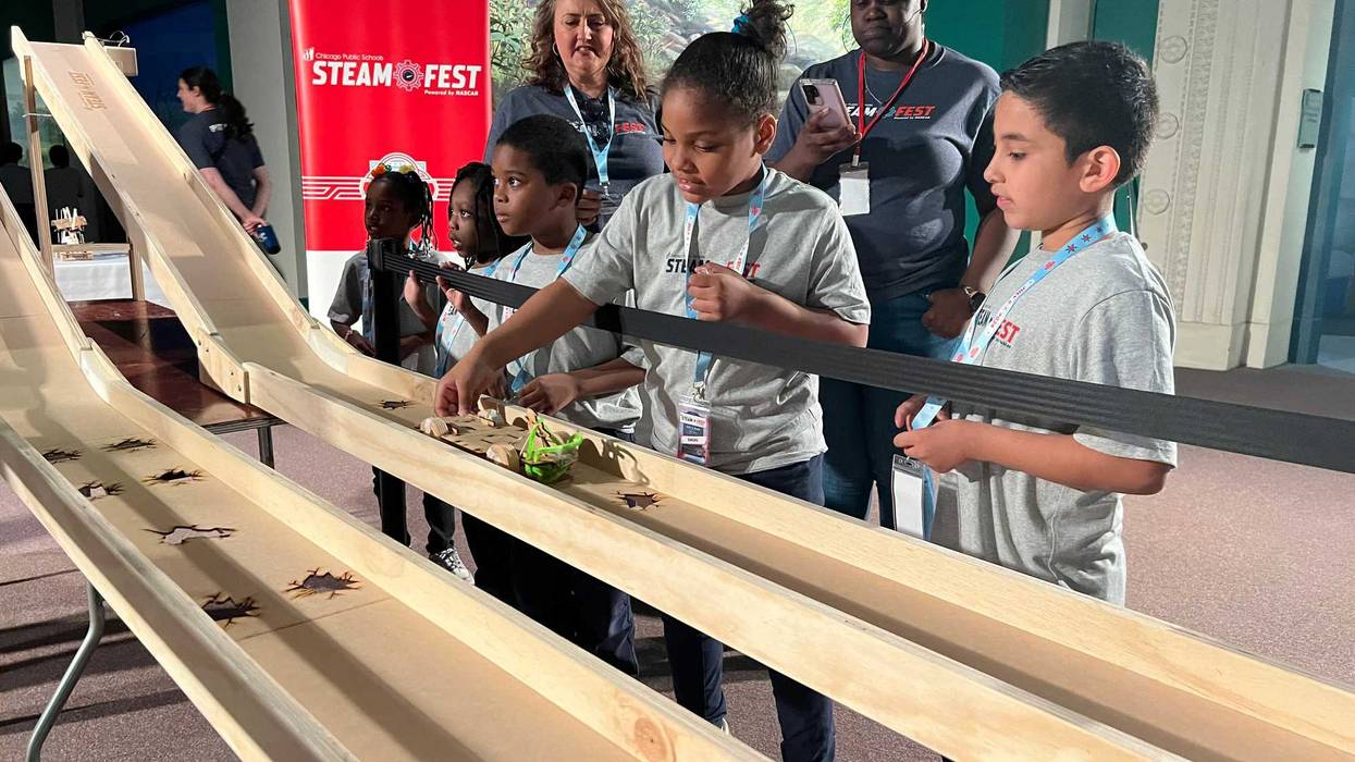 Students participate in STEAM Fest at Field Museum