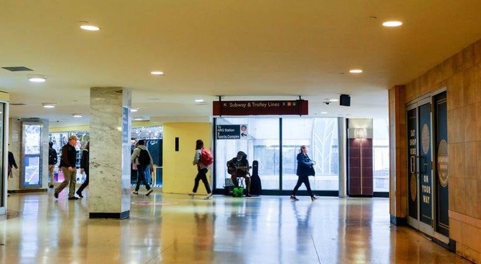 Suburban Station merchants say homeless services hub is valued, but doesn\u2019t \u2018belong down here\u2019 3