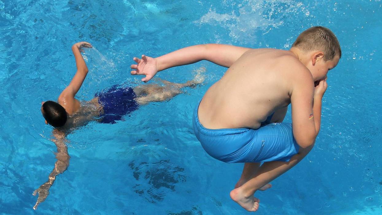 Suburban water parks to reopen this summer