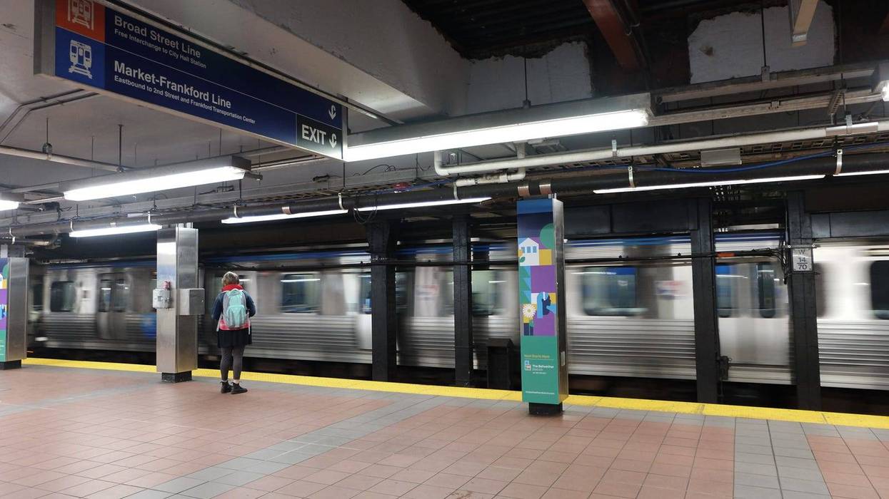 Subway passing through BSL station
