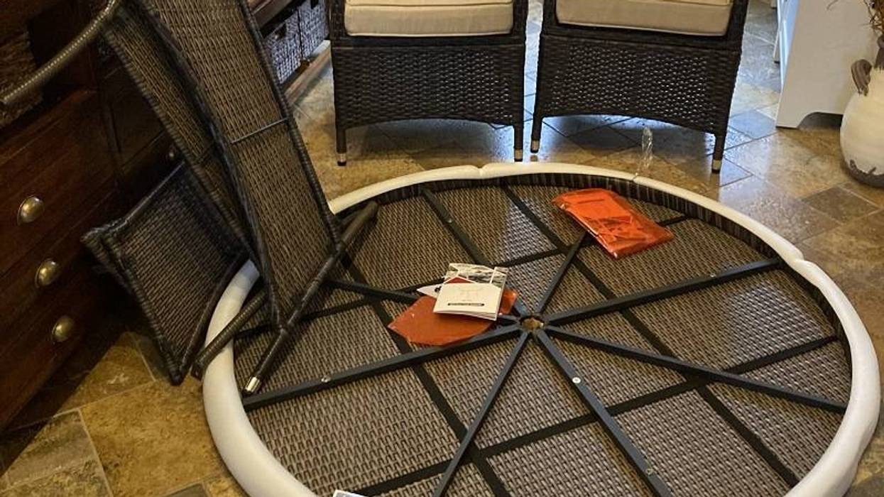 Sue's GIANT 10 Piece Patio Set