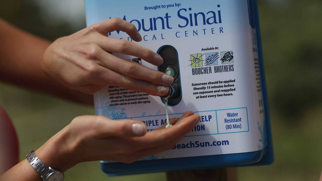 Sunscreen dispenser