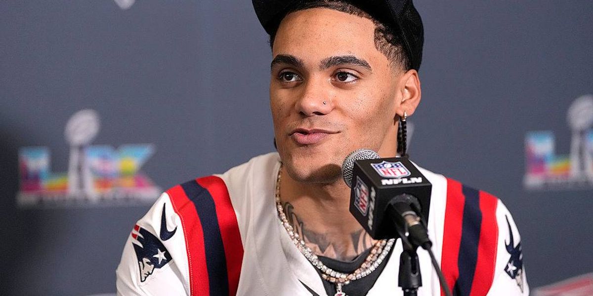 Patriots provide updates on Christian Gonzalez's contract situation