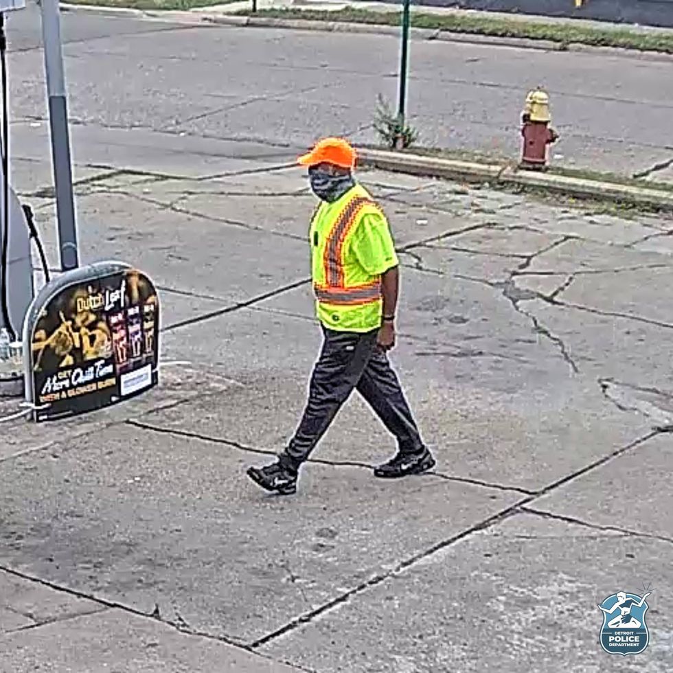 suspect in shooting at Detroit gas station