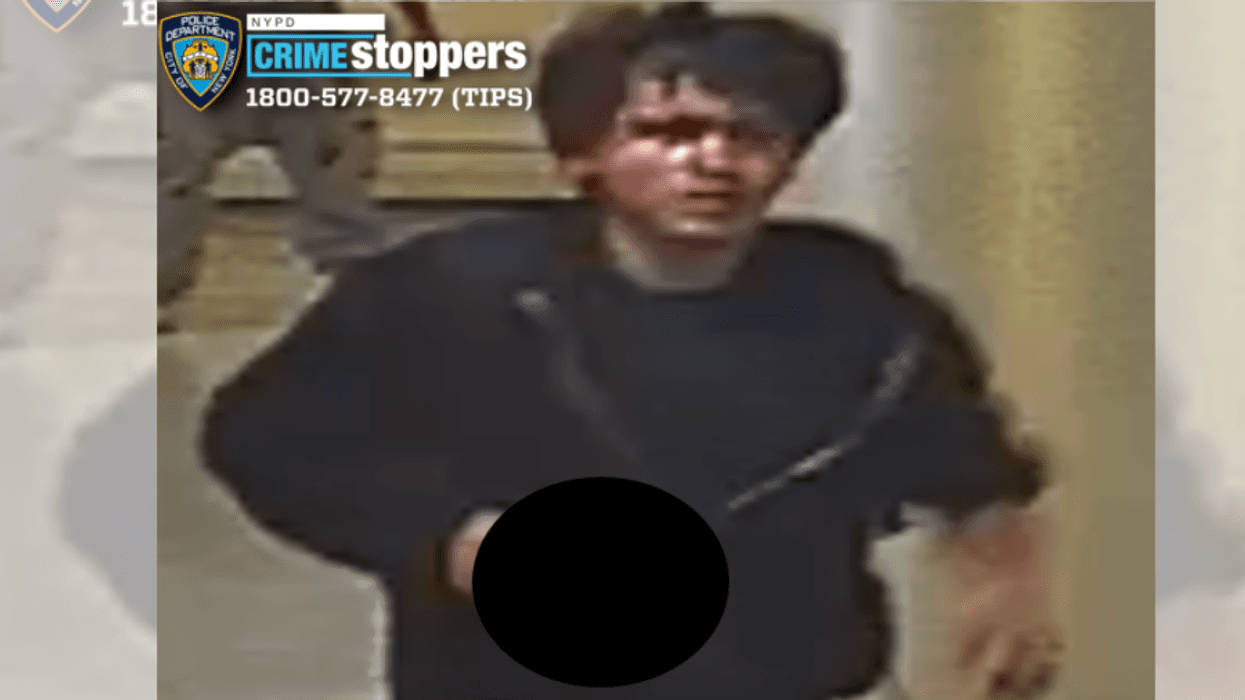 Suspect wanted in Bronx shooting that wounded 2 men, 1 critically