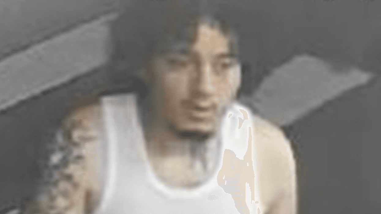 Suspect sought in Lower East Side stabbing
