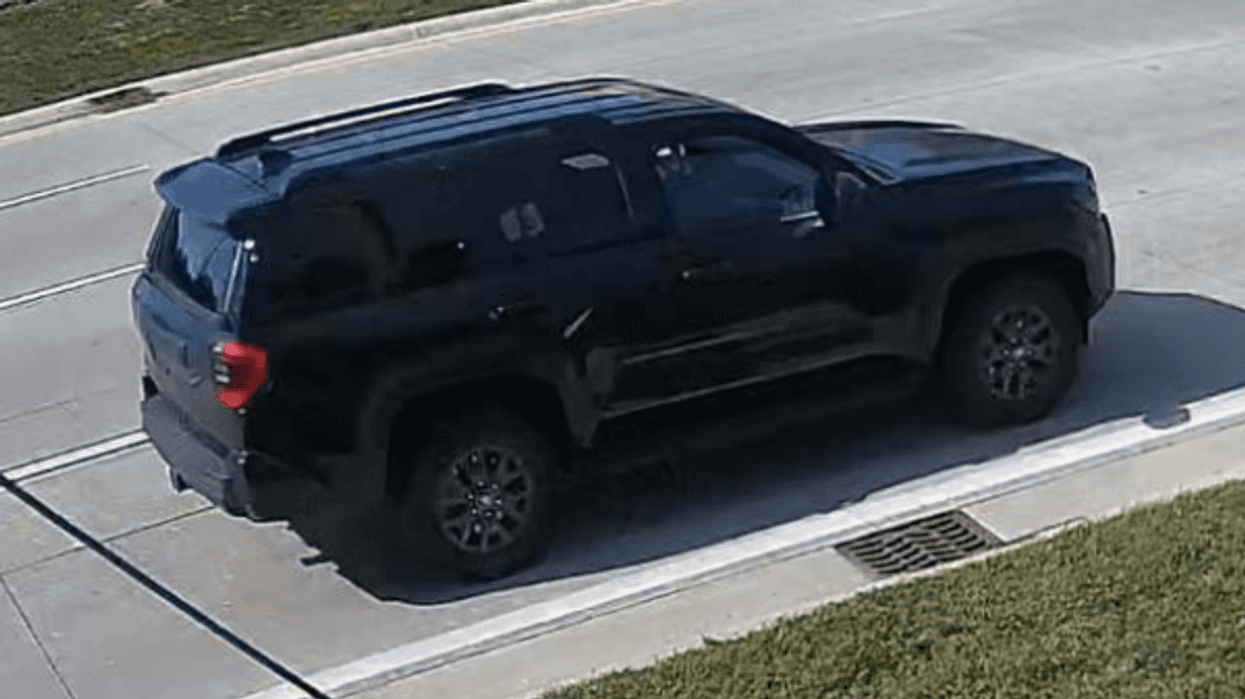 Suspect vehicle in Sterling Heights shooting.