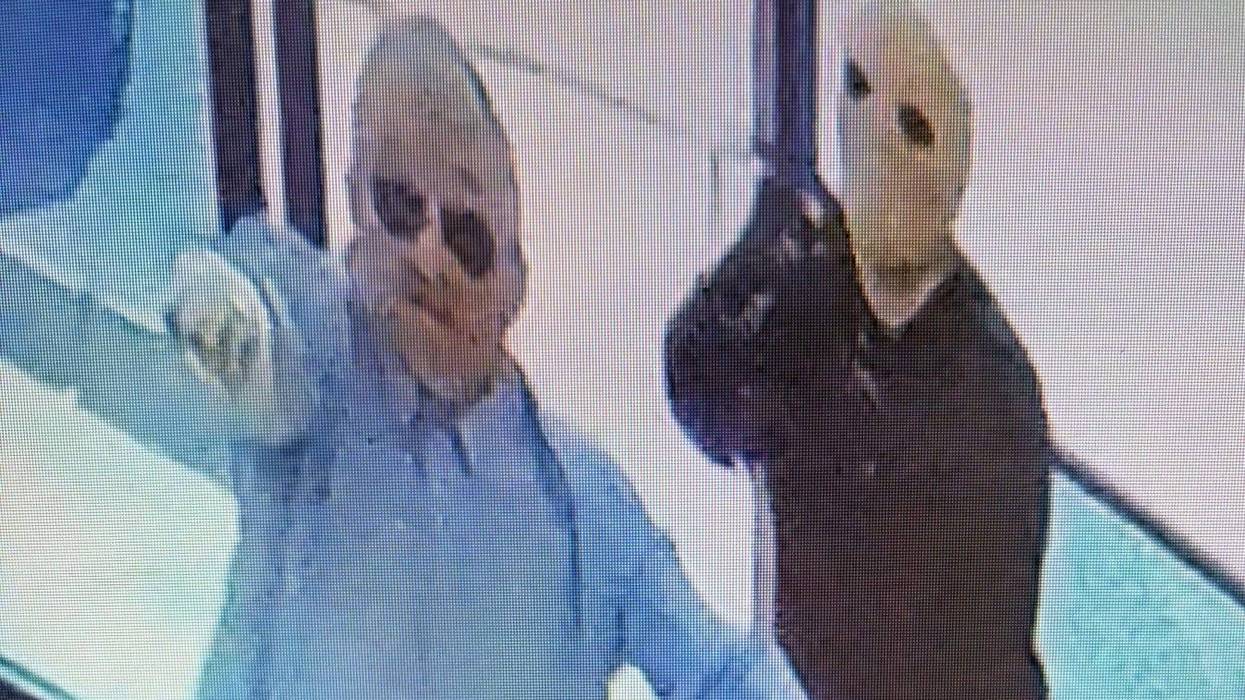 Suspects in Dearborn jewelry store robbery