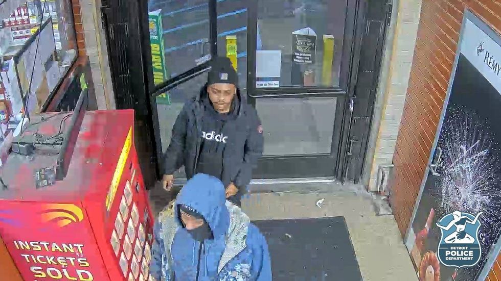 Suspects walking into store