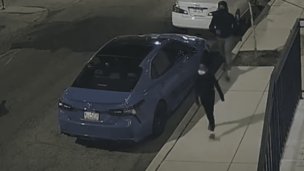 Suspects wanted for robbery and carjacking in the 22nd and 25th Police Districts.