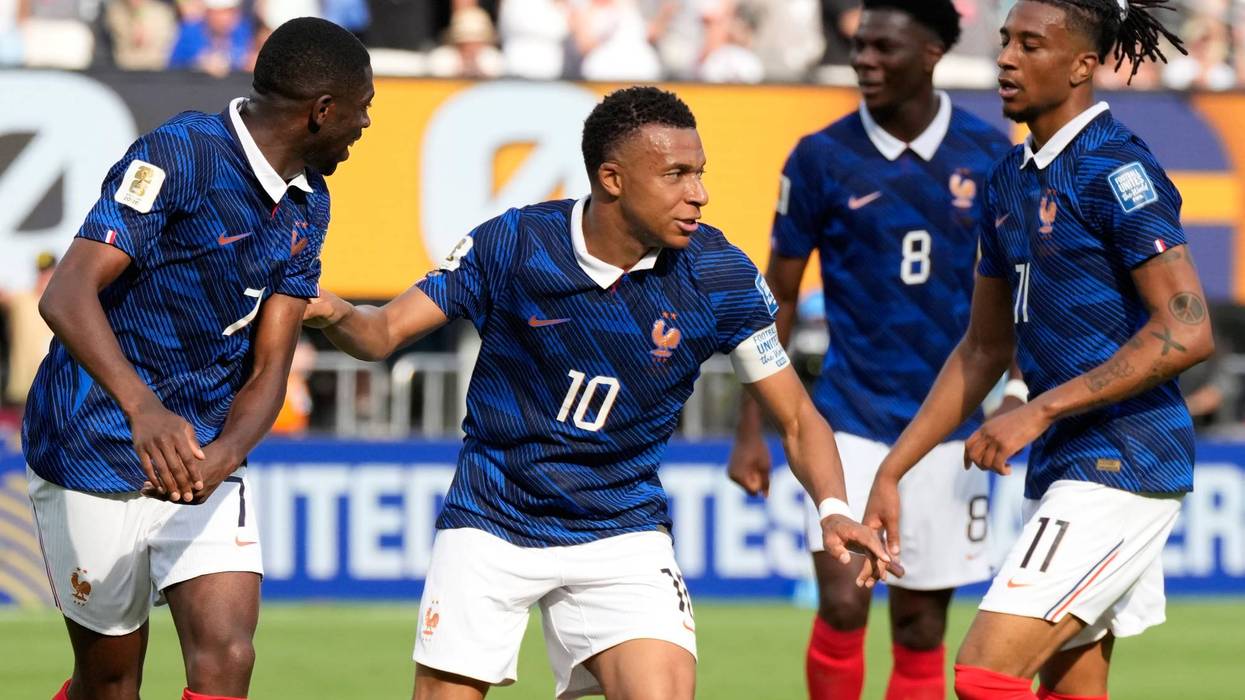 Sweden France WCup Soccer 3936