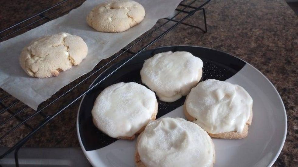 Sweet Lemon Pound Cake Cookies / both - HR