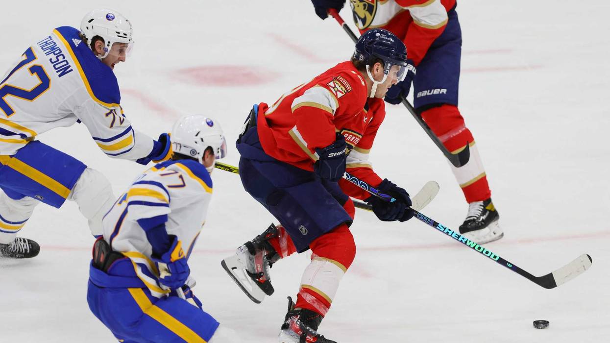 Tage Thompson, JJ Peterka