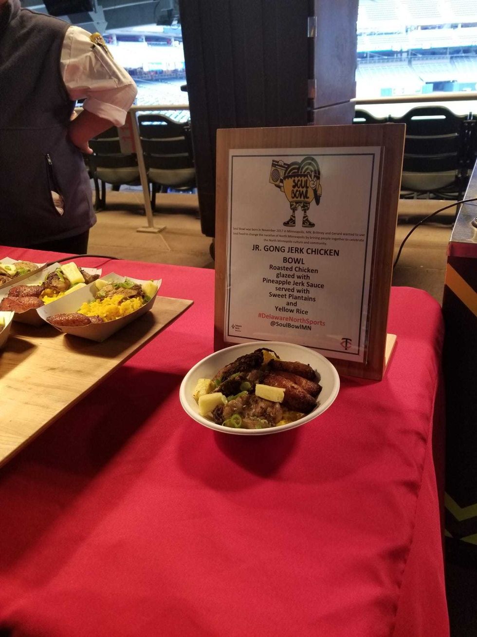 Target Field, Food, Twins