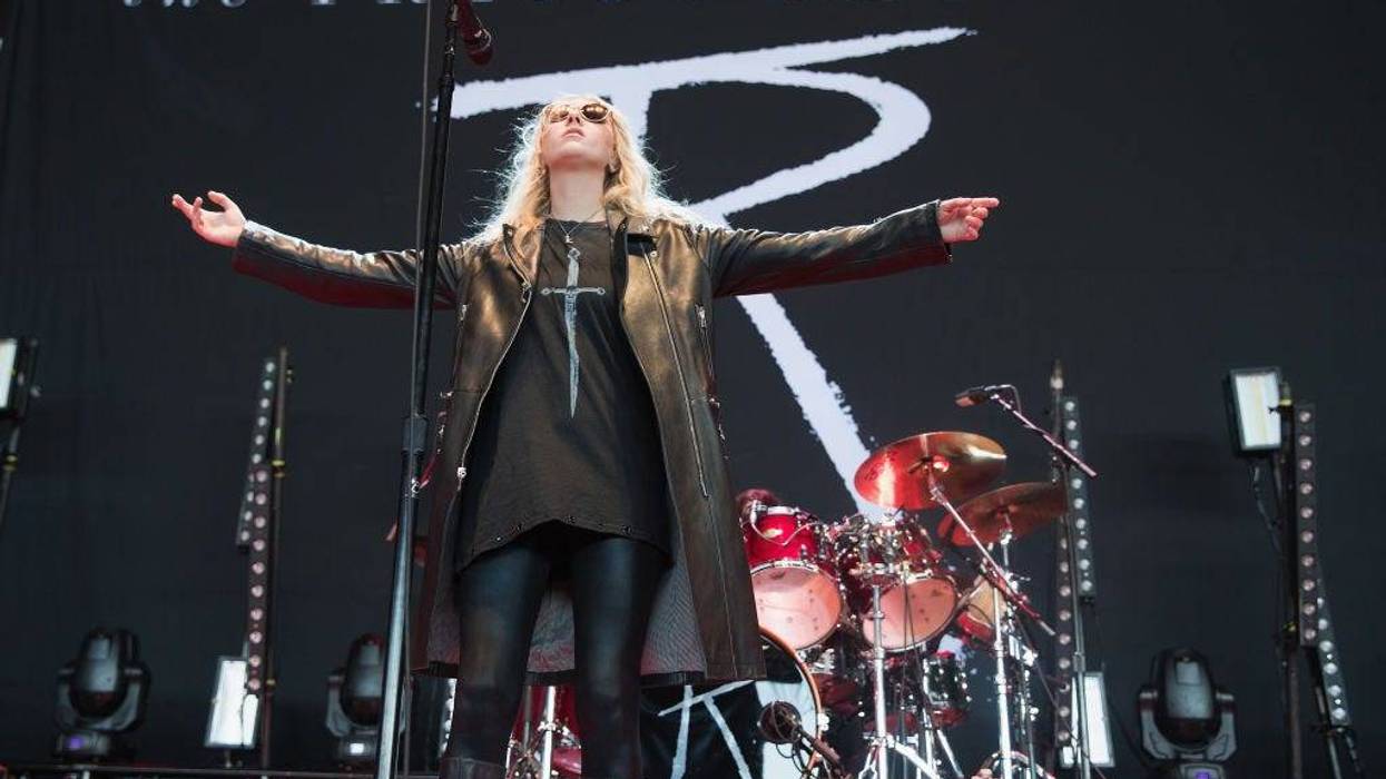 Taylor Momsen of The Pretty Reckless at KISW's Pain in the Grass 2017