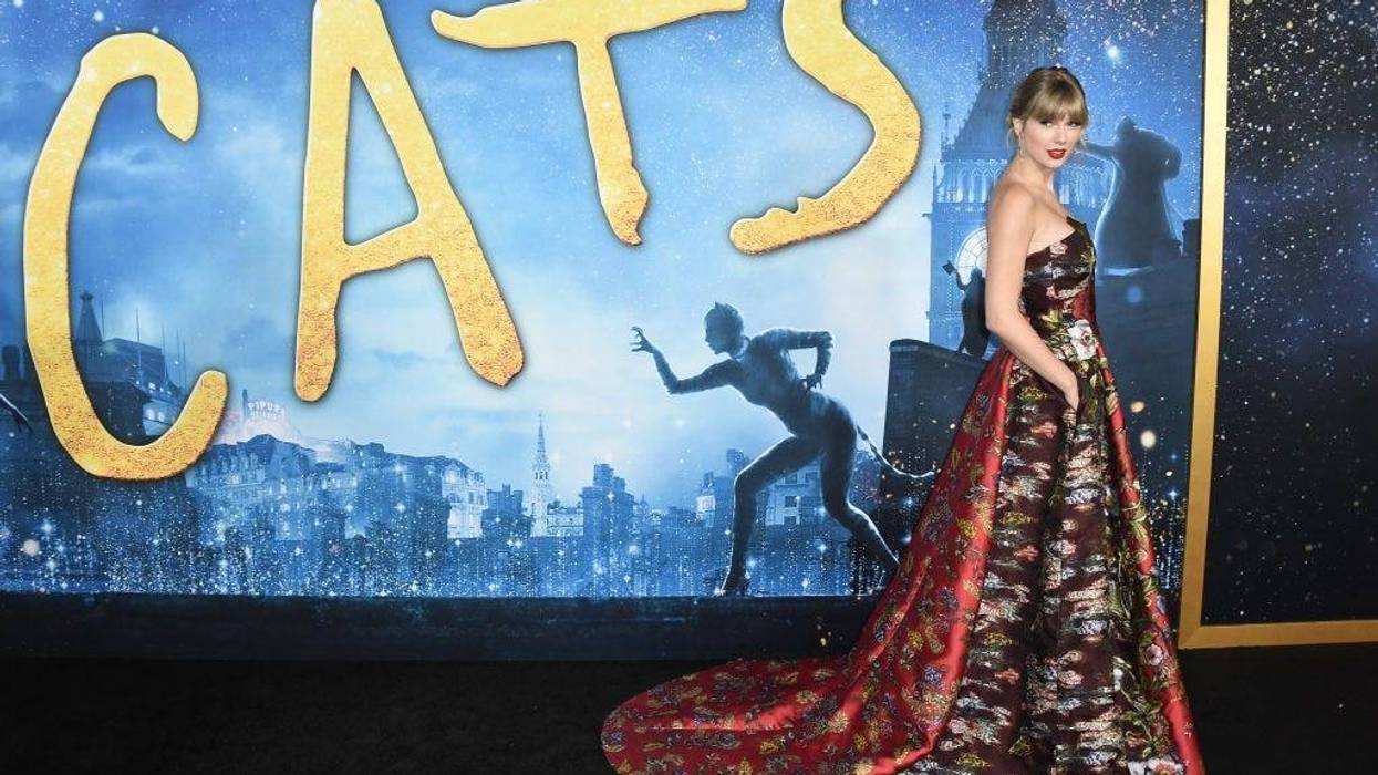 Taylor Swift At Cats Premiere