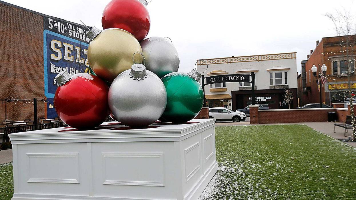 Teens Steal Then Return Xmas Decorations In Steubenville