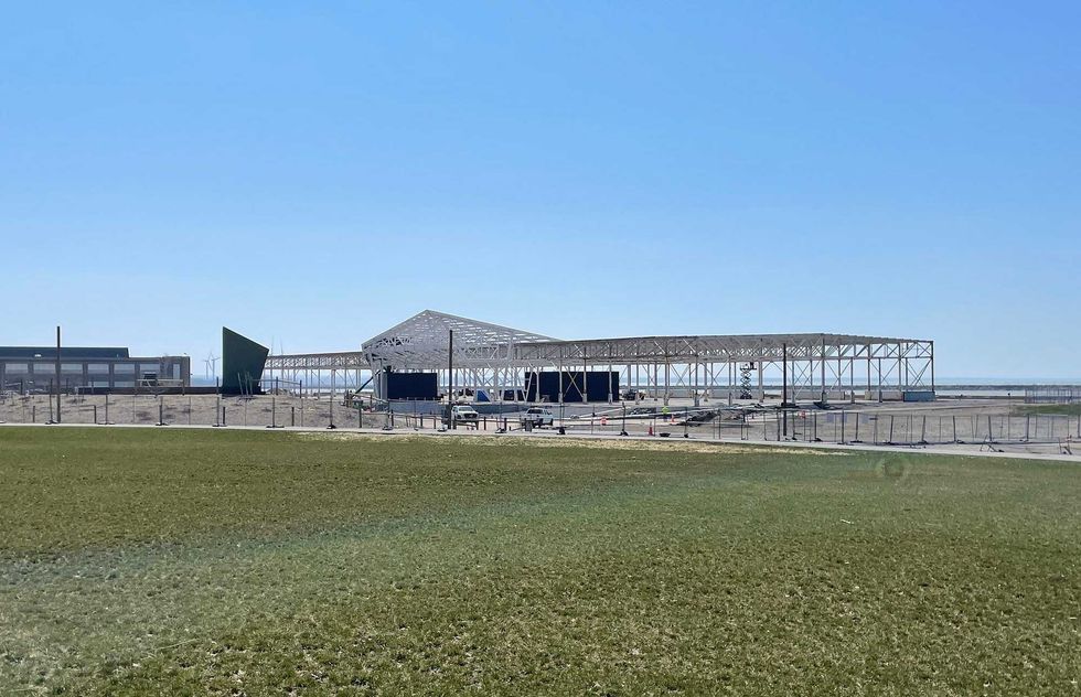 "Terminal B" project