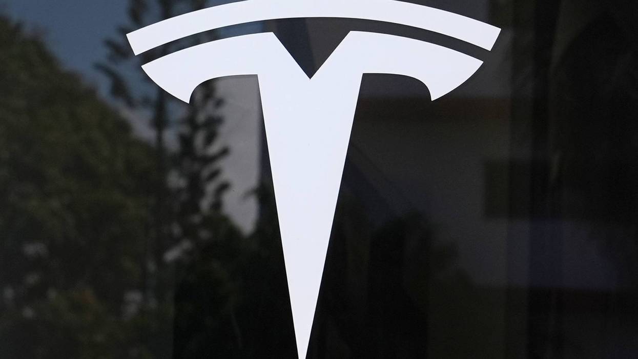 Tesla Crash Probe