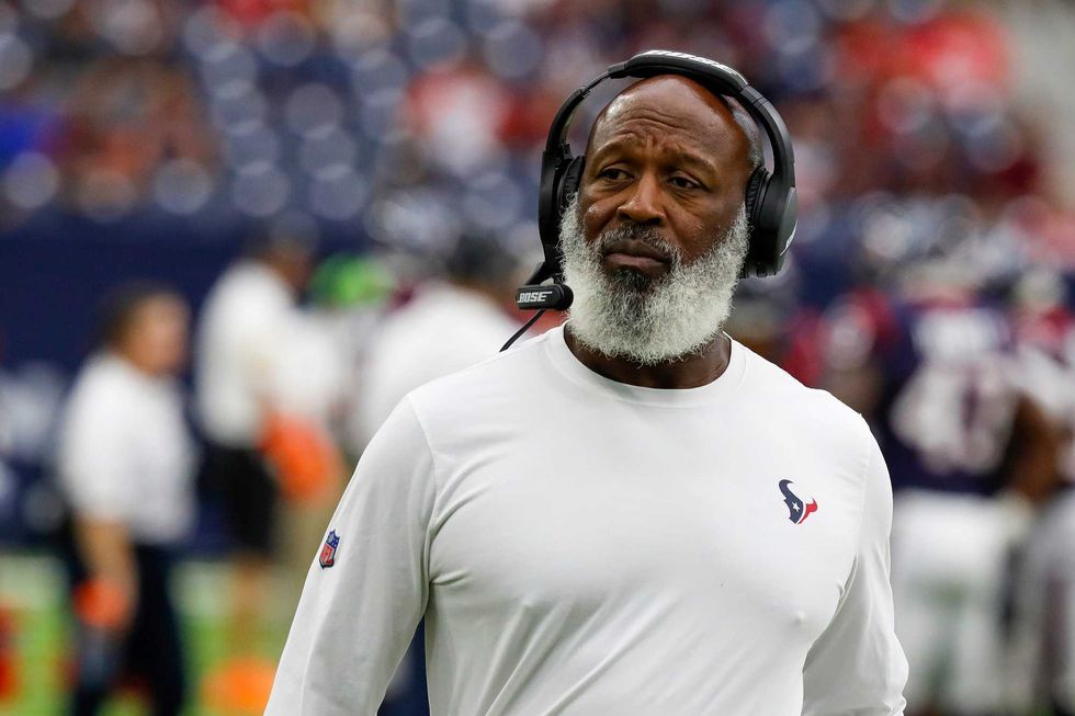 Texans coach Lovie Smith