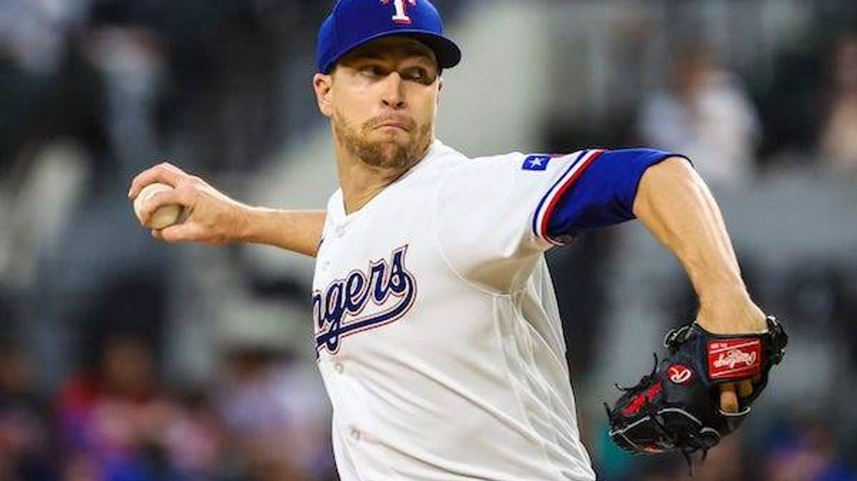 Texas Rangers starting pitcher Jacob deGrom (48) throws during the fourth inning against the Kansas City Royals at Globe Life Field