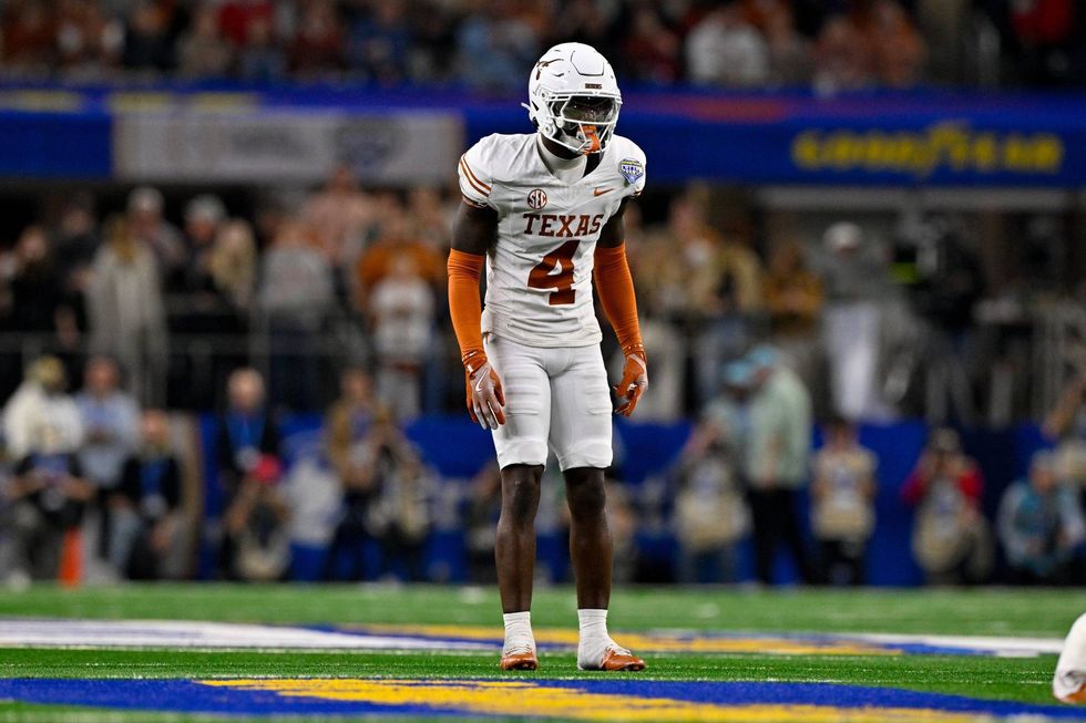Texas S Andrew Mukuba