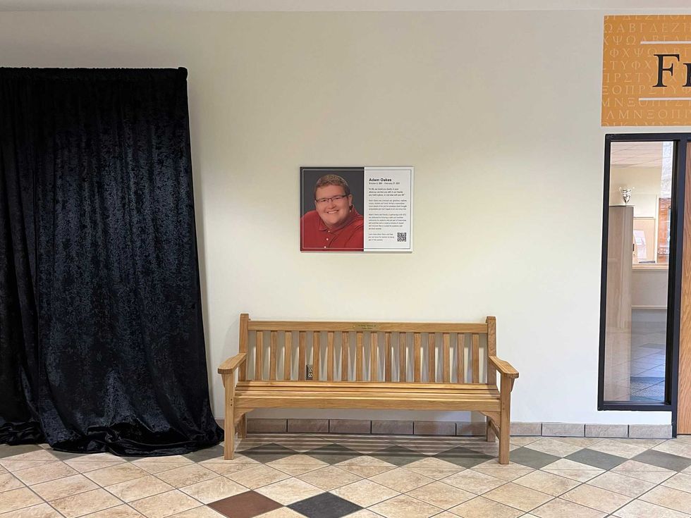 The bench and plaque unveiled in Oakes