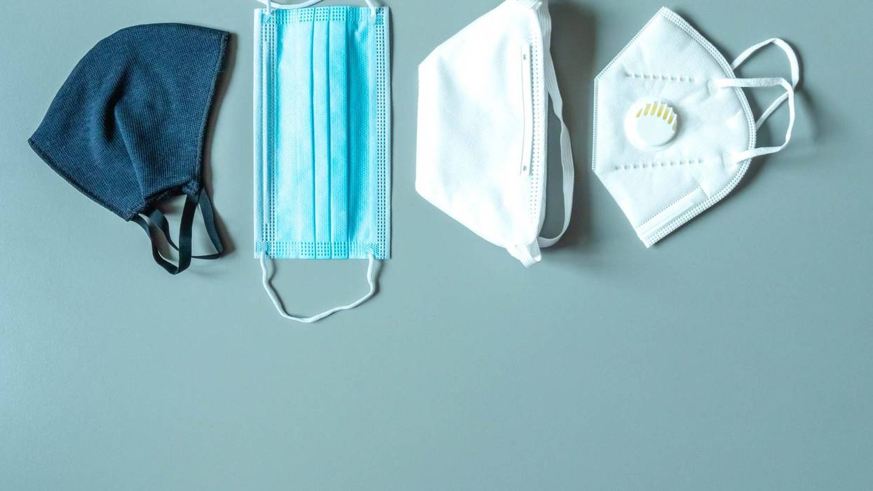 The County of Los Angeles is re-instituting a mandate requiring residents to wear masks indoors, regardless of vaccination status. The mandate, which goes into effect at 11:59 p.m. Saturday, is part of an attempt by county health officials to stem an increase in COVID cases.(Getty Images)