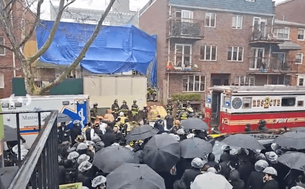 The Department of Buildings was heading to the scene