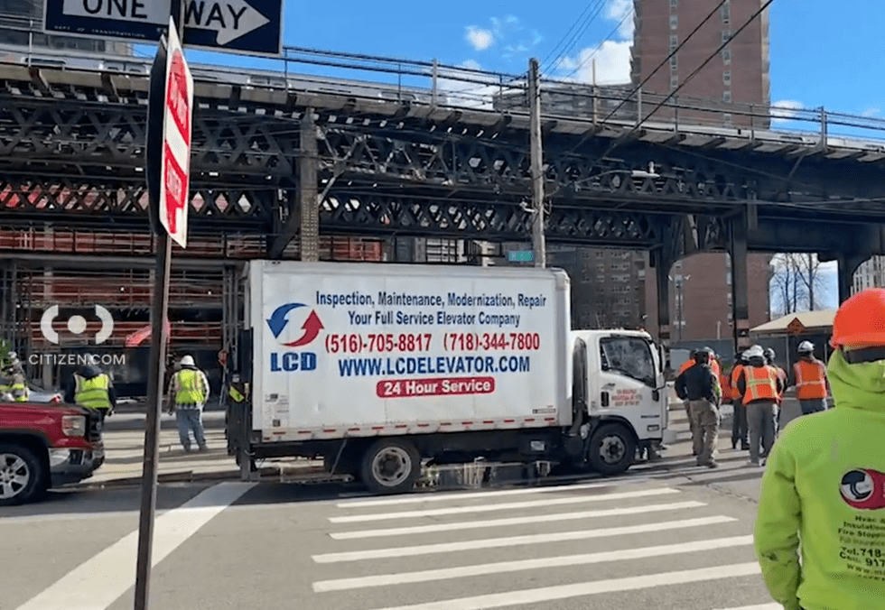 The derailment disrupted F train service