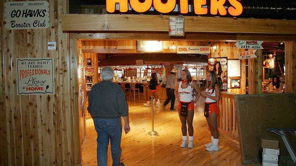 The entrance to Hooters Restaurant,