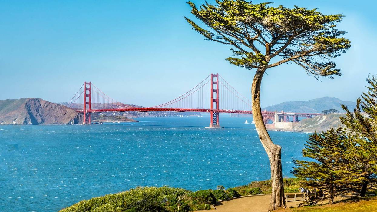 The Golden Gate Bridge and the bay of San Francisco, seen from Lands End.