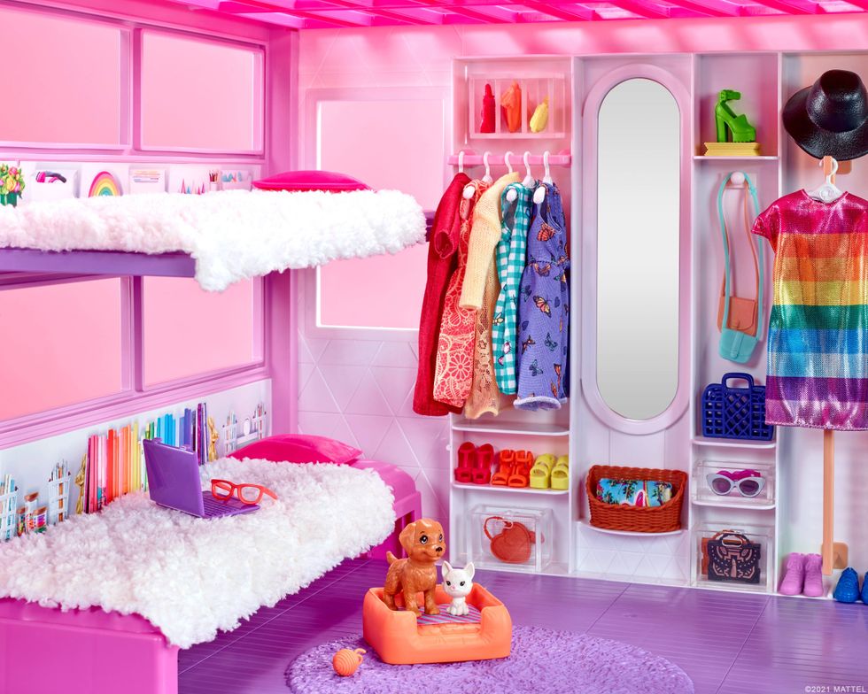 "The Home Edit" styles the new Barbie DreamHouse