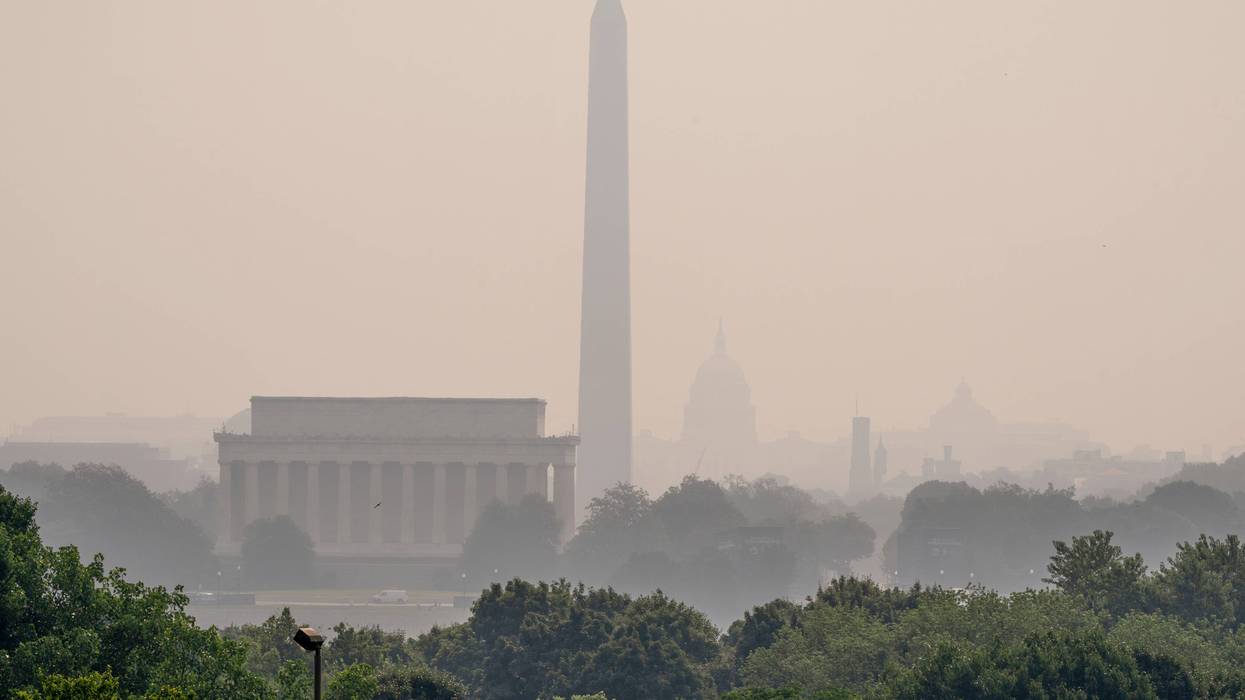 Wildfire smoke from Canada and Minnesota pushes farther into the US and engulfs DC in haze