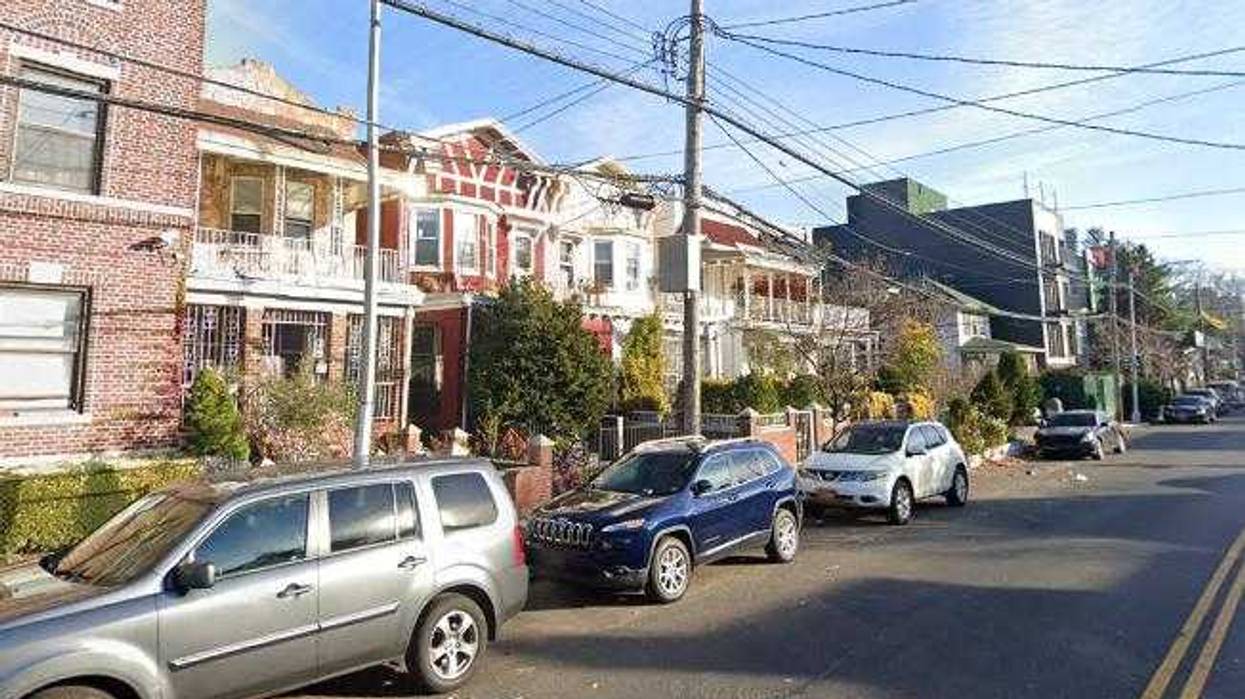 The location on Farragut Avenue where the shooting took place.